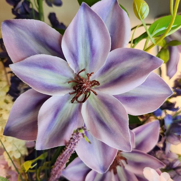 Artificial Purple & Lavender Flower Bouquet Hand-Tied Arrangement Stunning Displ - Picture 4 of 16